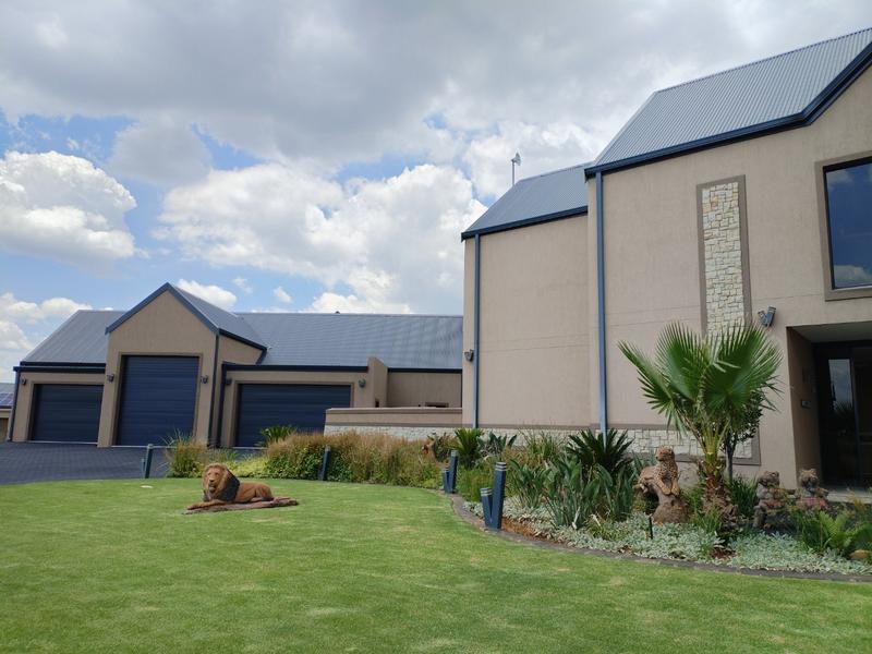 5 Bedroom Property for Sale in Heron Banks Golf Estate Free State